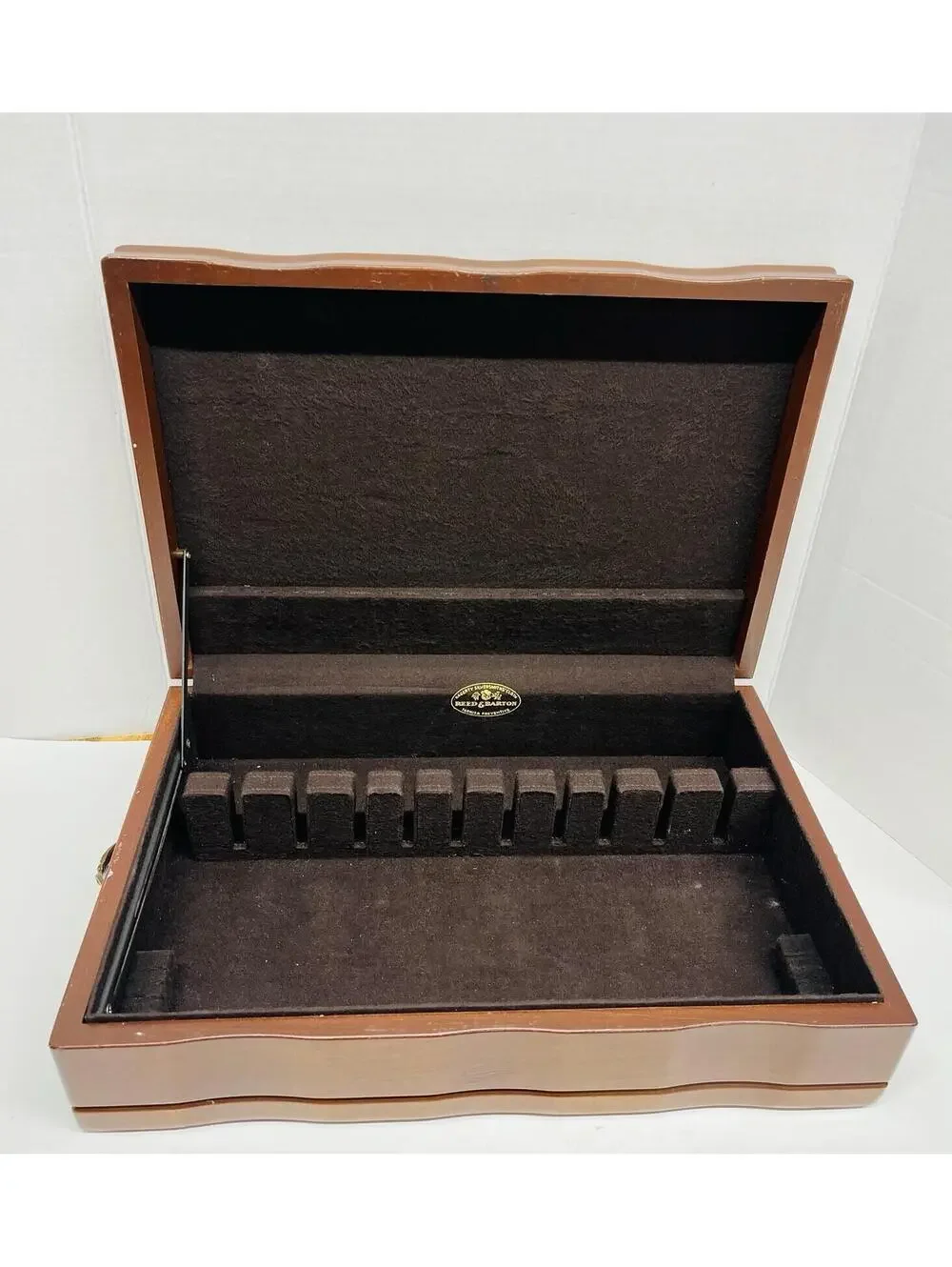 Reed & Barton Anti-Tarnish Eureka Wooden Silverware Flatware Storage Chest Box
